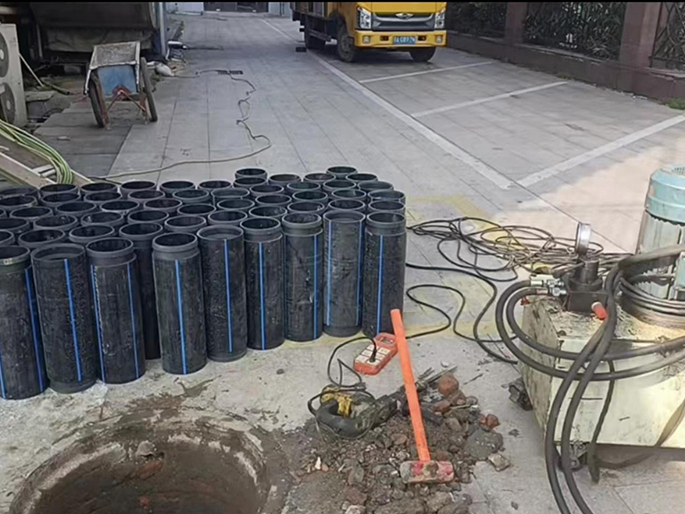 翠峦PE置换管厂家 DN315置换管 非开挖管短管置换